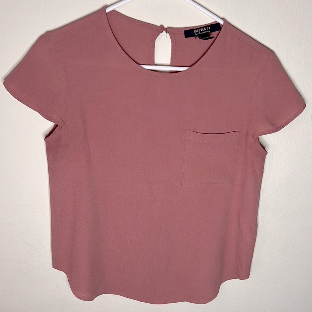 Forever 21 Contemporary Women Clay Pink Short Sleeve Top | Size Medium